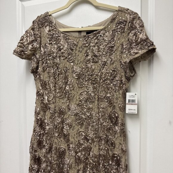 New Alex Evenings Size 12 Beige Embellished Lace Maxi Formal Gown Dress Rosette - Picture 5 of 11